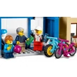 LEGO® City - Bevásárlóutca (60306)