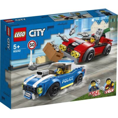 LEGO® City - Rendőrségi letartóztatás az országúton (60242)